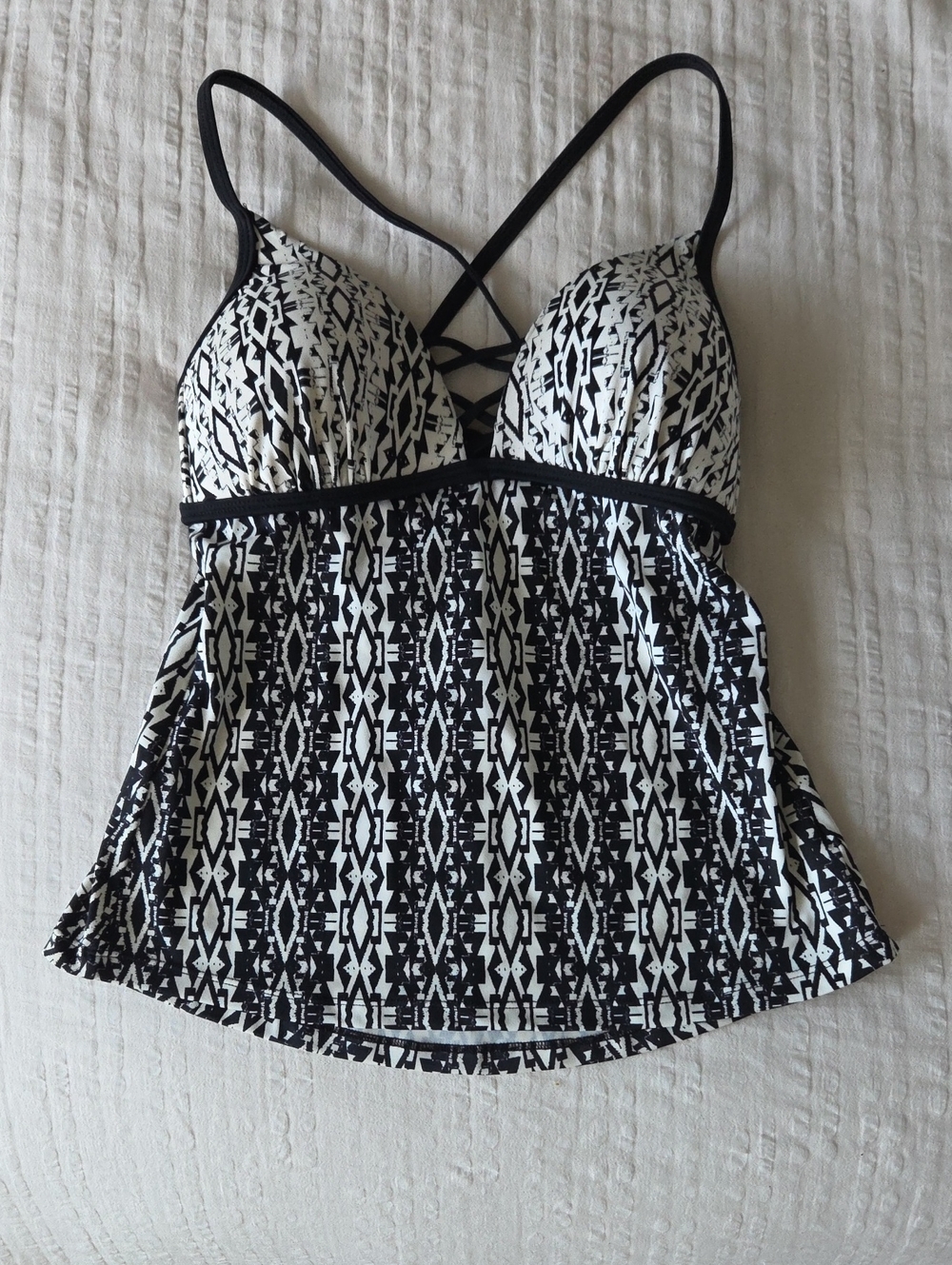 SO Black & White Geometric Print Tankini Swim Top, Size M, LNWOT